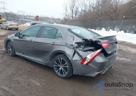2018 Toyota Camry Se z USA, uszkodzony, nr VIN 4T1B11HKXJU047723